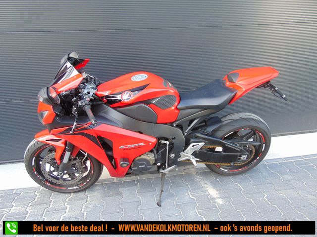 honda - cbr-1000-rr-fireblade
