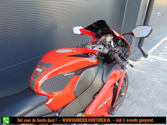 honda - cbr-1000-rr-fireblade
