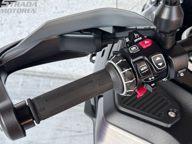 bmw - r-1300-gs-adventure-triple-black