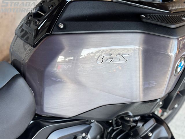 bmw - r-1300-gs-adventure-triple-black