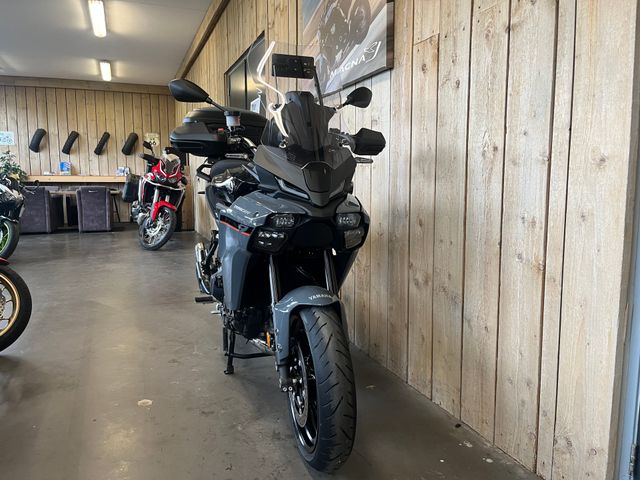 yamaha - tracer-9