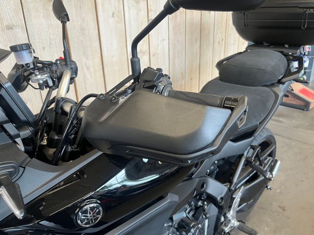 yamaha - tracer-9