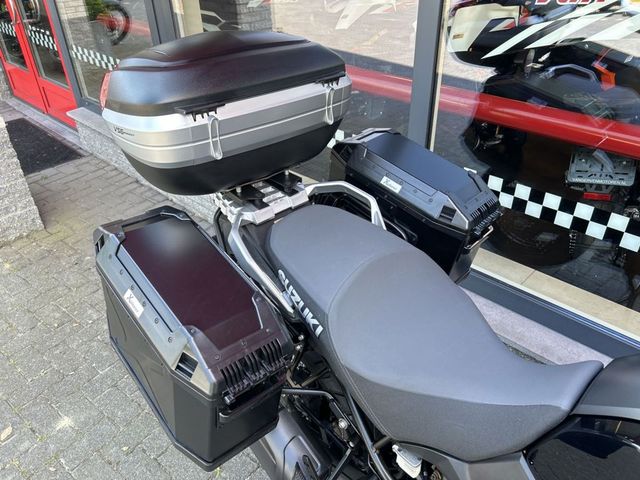 suzuki - v-strom-1000-xta-adventure