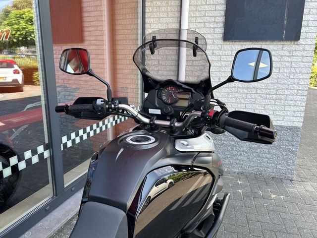 suzuki - v-strom-1000-xta-adventure