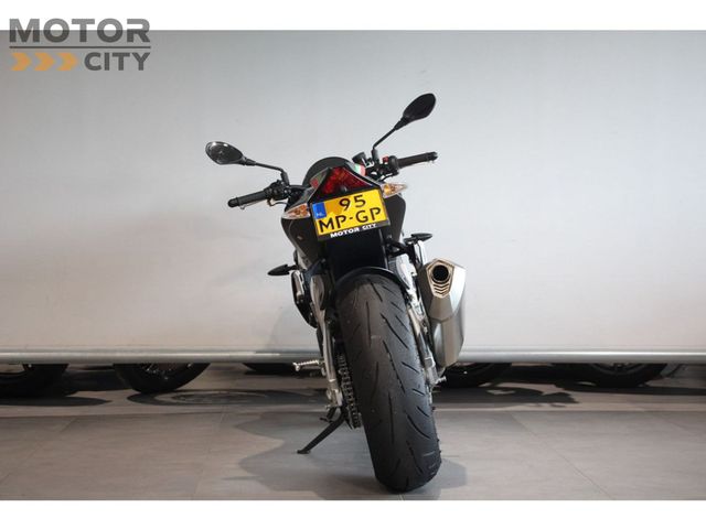 aprilia - tuono--v4-1100-factory