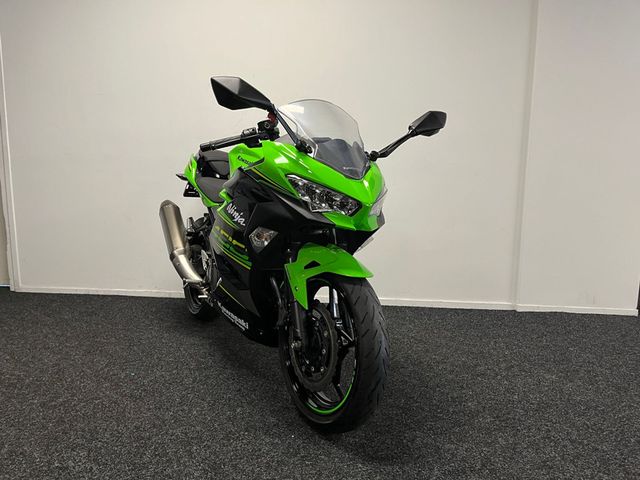 kawasaki - ninja-400