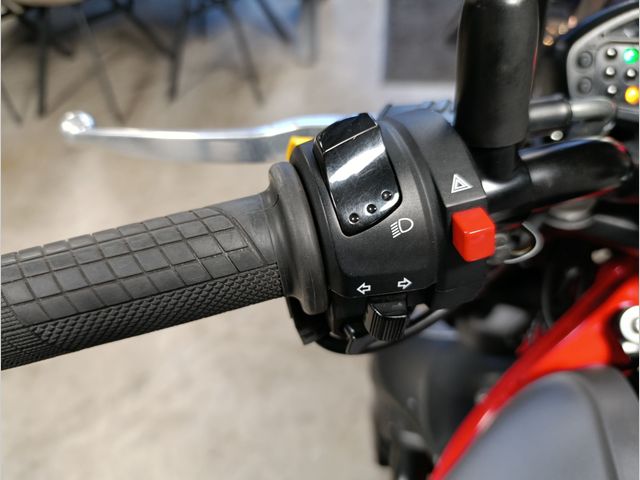 suzuki - sfv-650-gladius-abs