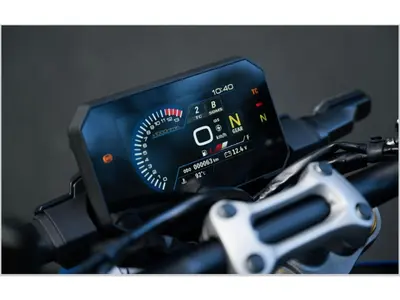 SUZUKI GSX-S 1000 – foto 2