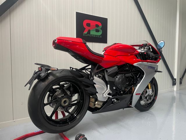mv-agusta - superveloce-800