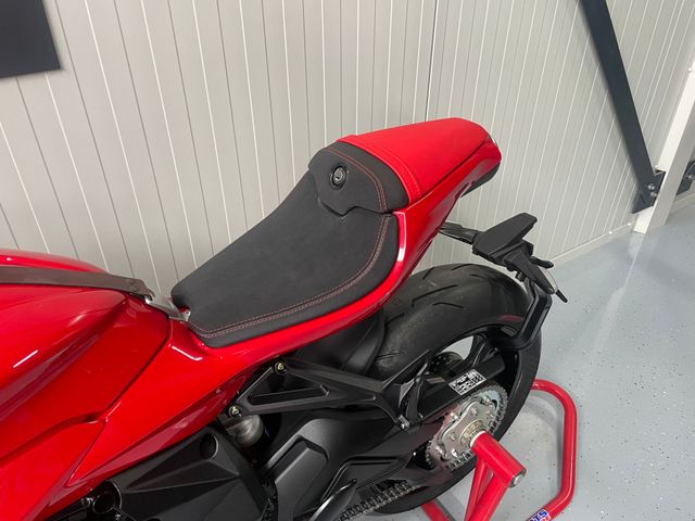 mv-agusta - superveloce-800