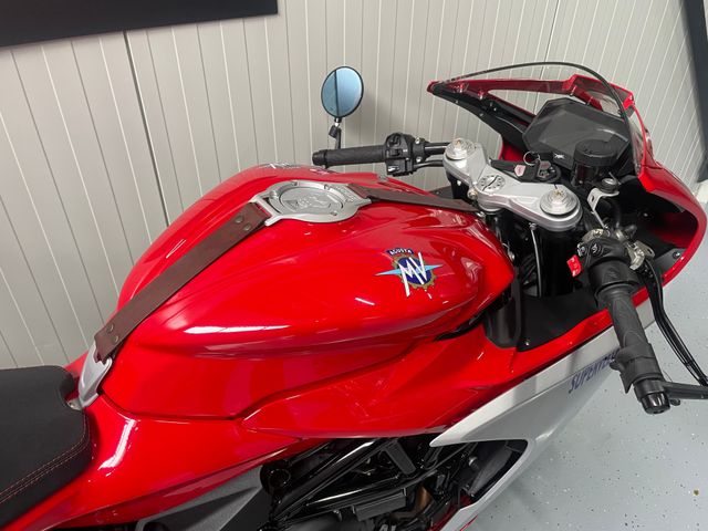 mv-agusta - superveloce-800