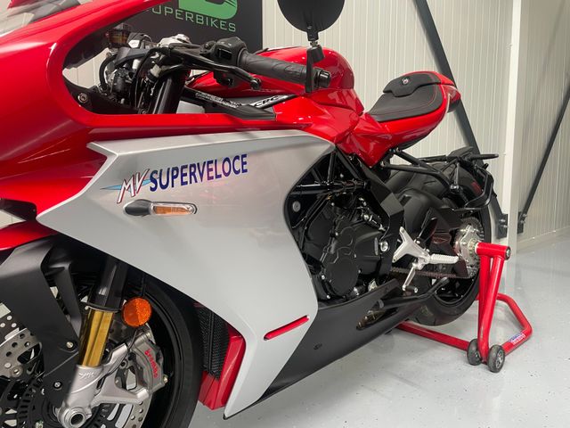 mv-agusta - superveloce-800