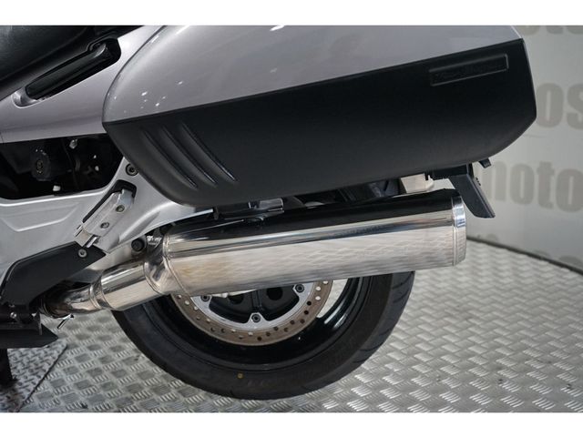honda - st-1300-pan-european