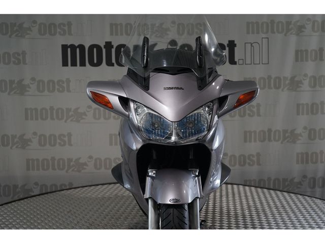 honda - st-1300-pan-european