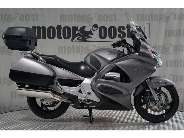 honda - st-1300-pan-european