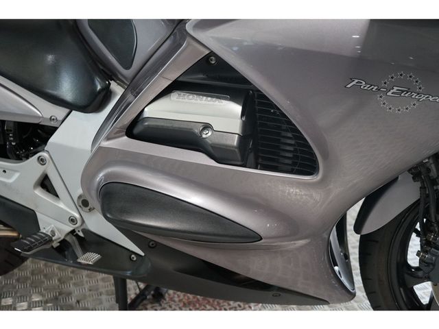 honda - st-1300-pan-european
