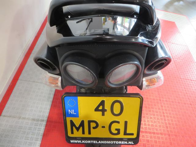 suzuki - gsr-600