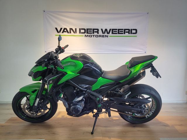 kawasaki - z900