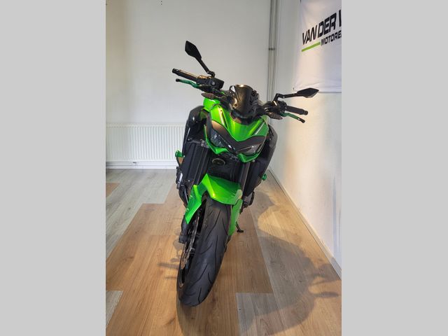 kawasaki - z900