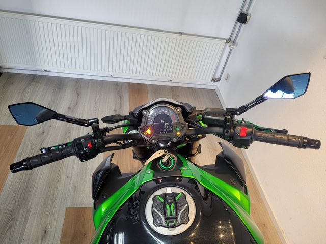 kawasaki - z900