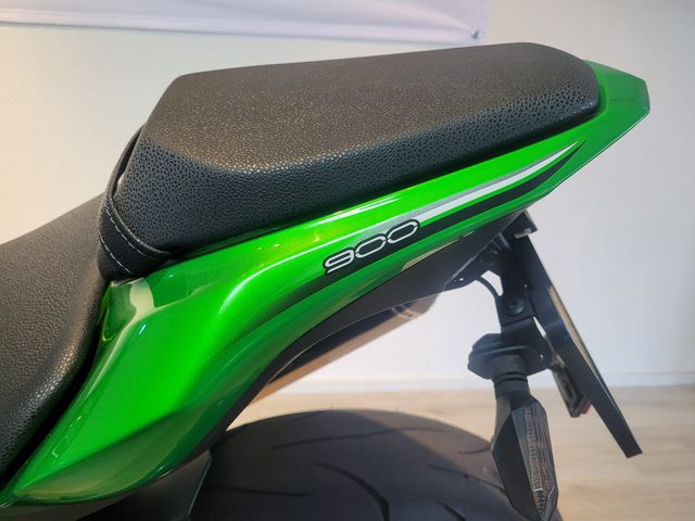 kawasaki - z900