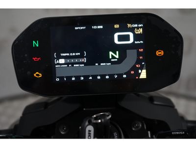 QJMOTOR SRK 800 – foto 3