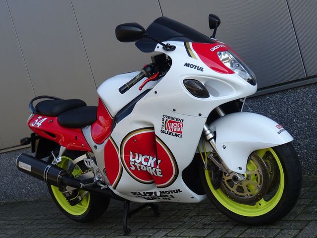 suzuki - gsx-r-1300-hayabusa