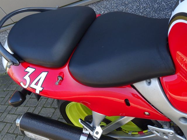 suzuki - gsx-r-1300-hayabusa