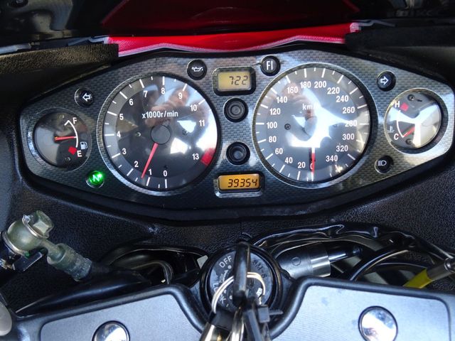 suzuki - gsx-r-1300-hayabusa