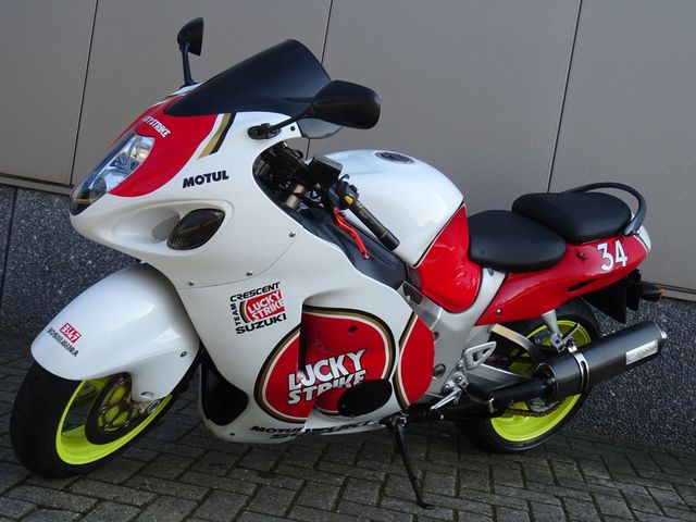suzuki - gsx-r-1300-hayabusa