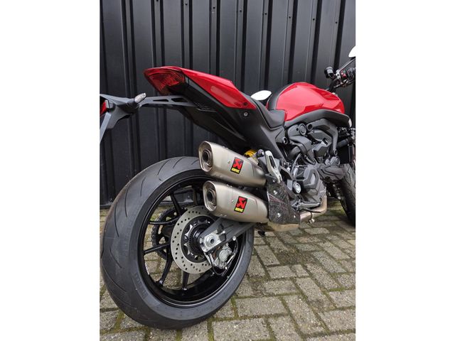 ducati - monster-797--