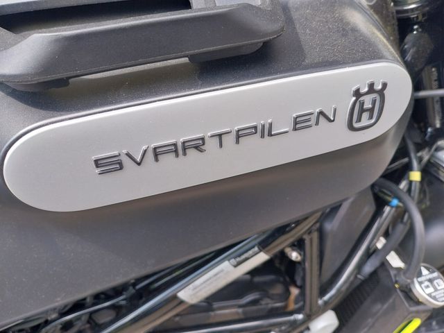 husqvarna - svartpilen-125