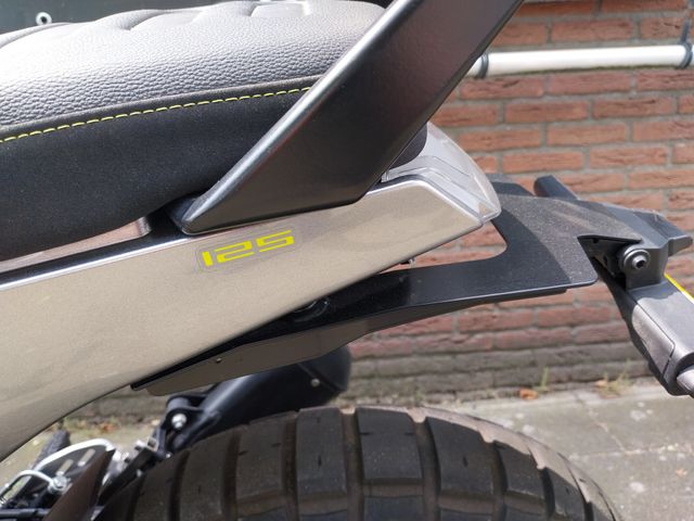 husqvarna - svartpilen-125