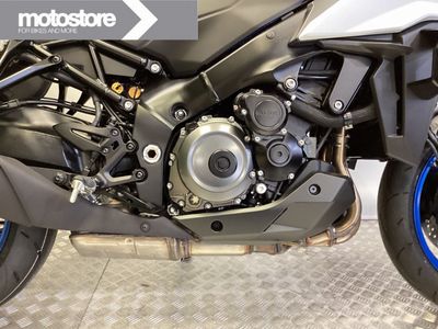 SUZUKI GSX-S 1000 GX – foto 2