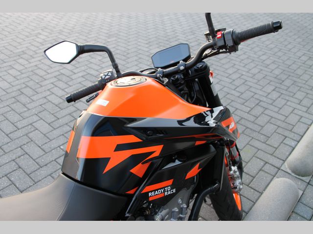 ktm - 890-duke-gp
