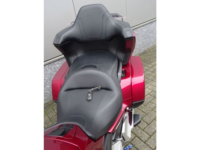 honda - gl-1800-goldwing