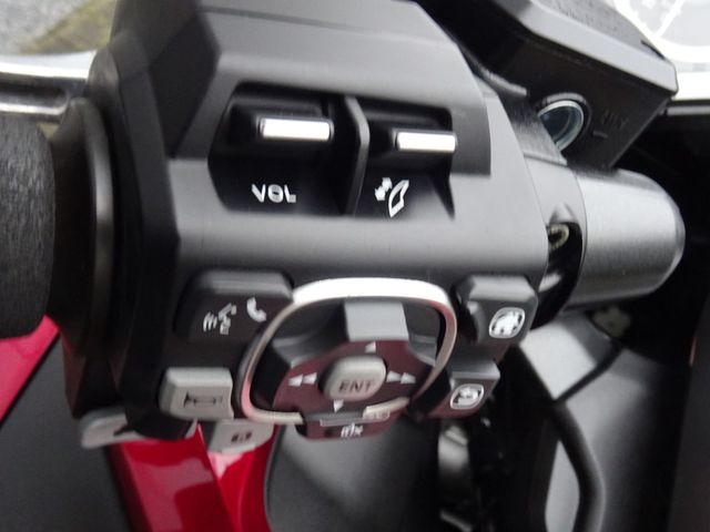 honda - gl-1800-goldwing