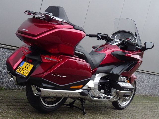 honda - gl-1800-goldwing