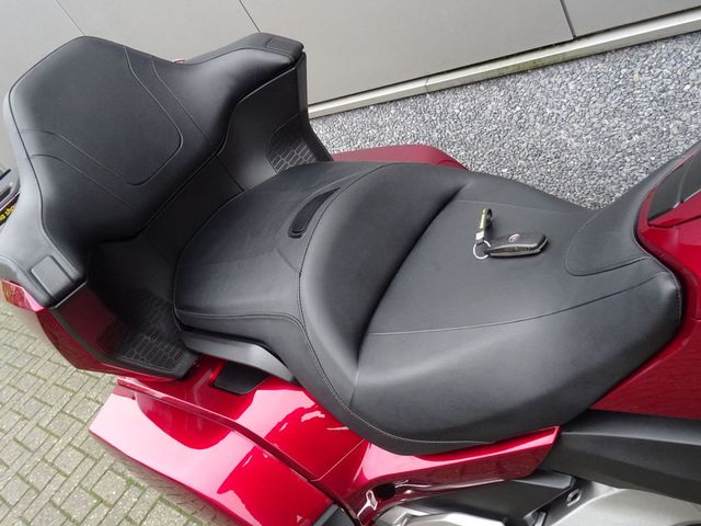 honda - gl-1800-goldwing