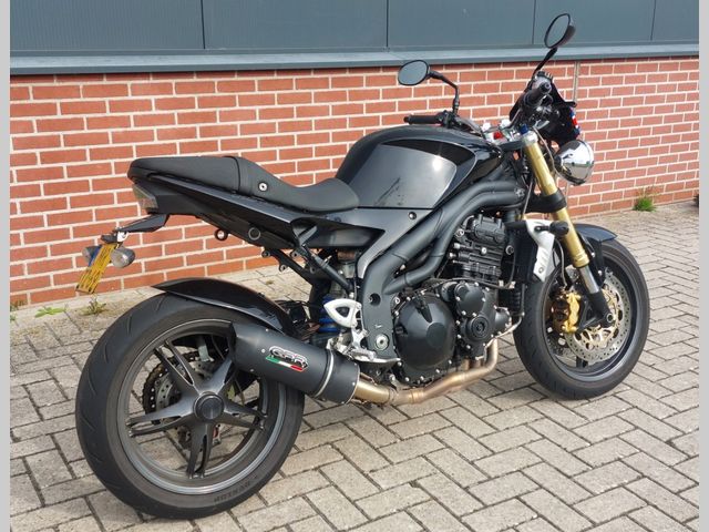 triumph - speed-triple