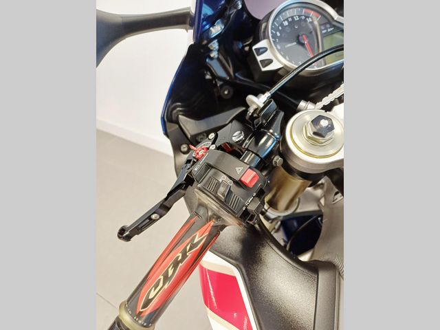 honda - cbr-1000-rr-fireblade