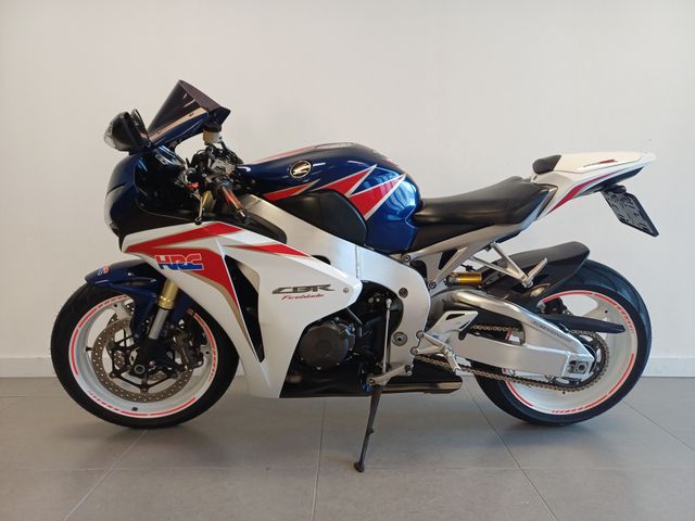 honda - cbr-1000-rr-fireblade