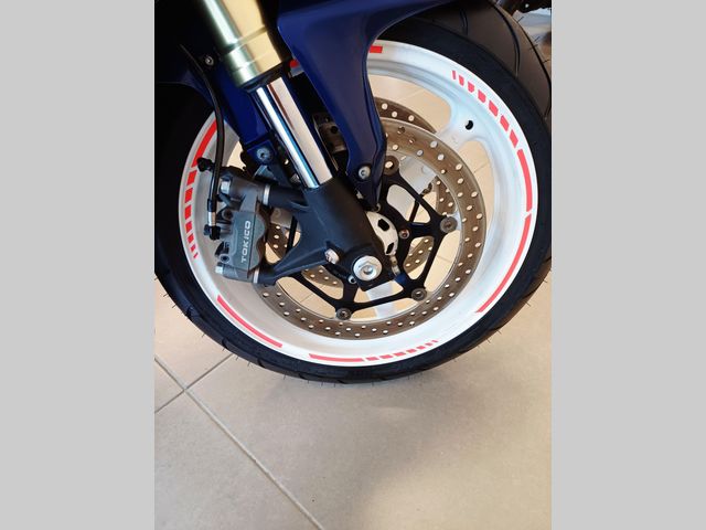 honda - cbr-1000-rr-fireblade