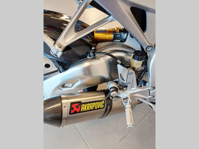 honda - cbr-1000-rr-fireblade
