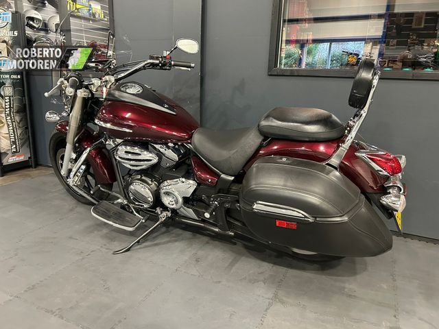 yamaha - xvs-950-a-midnight-star