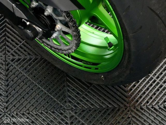 kawasaki - z900-performance