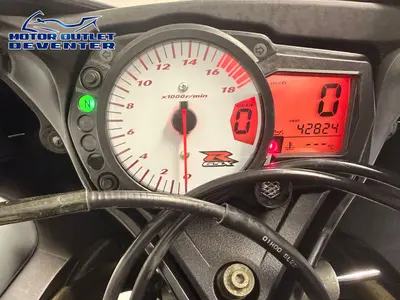 SUZUKI GSX-R 600 – foto 2