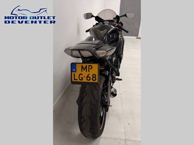 suzuki - gsx-r-600