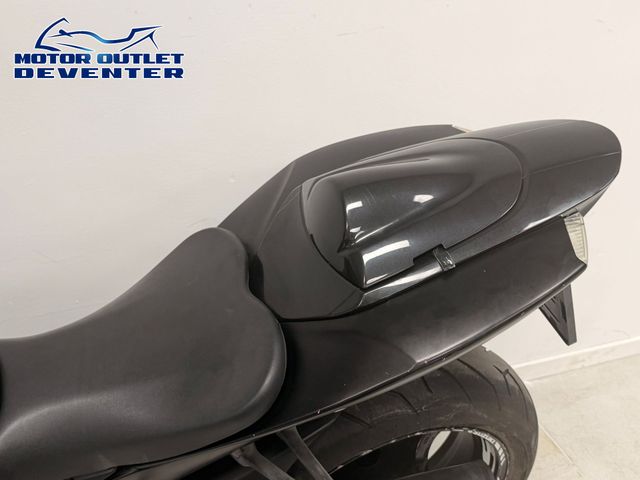 suzuki - gsx-r-600