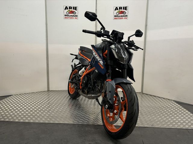 ktm - 390-duke